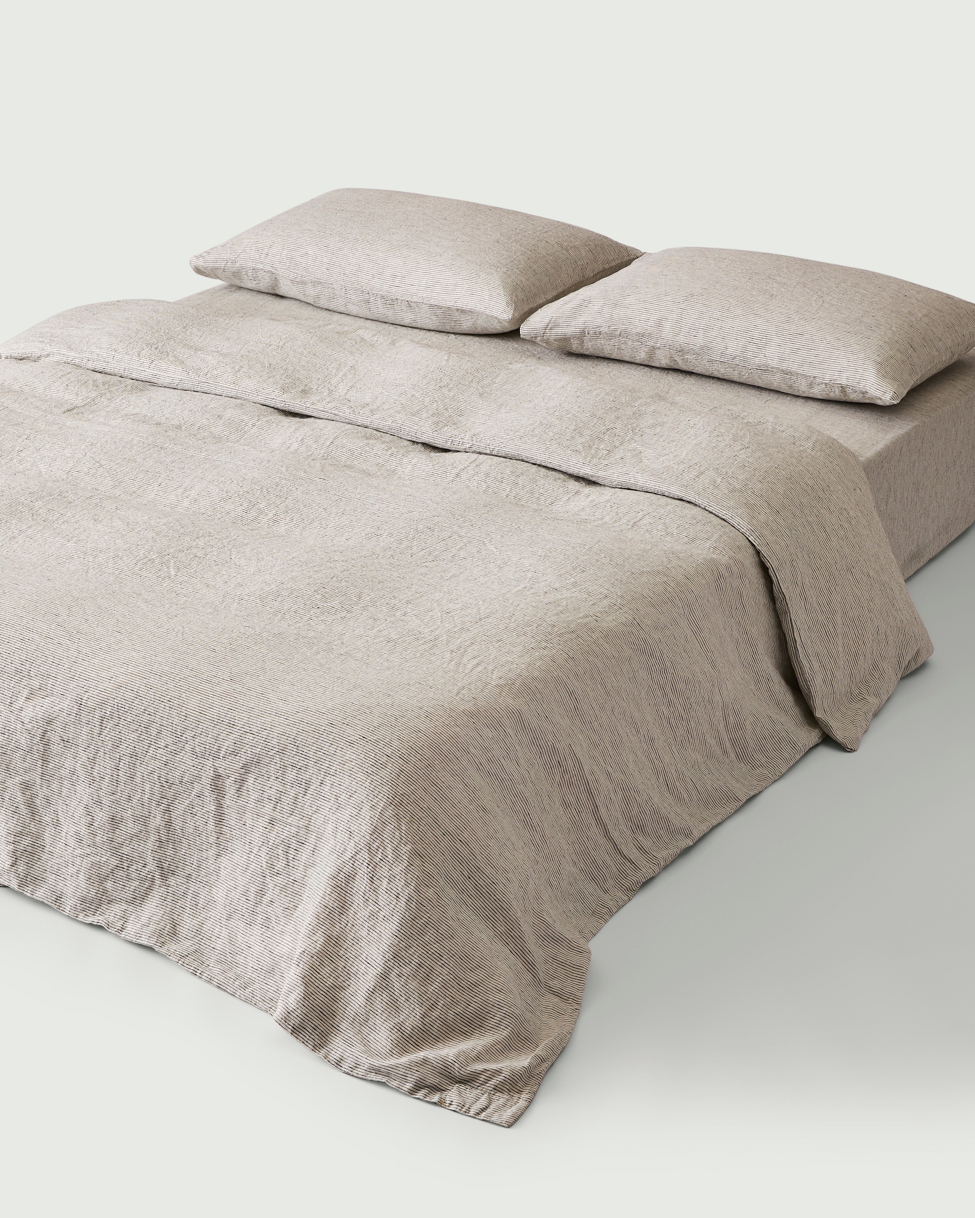 Linen Duvet Cover in Pinstripe
