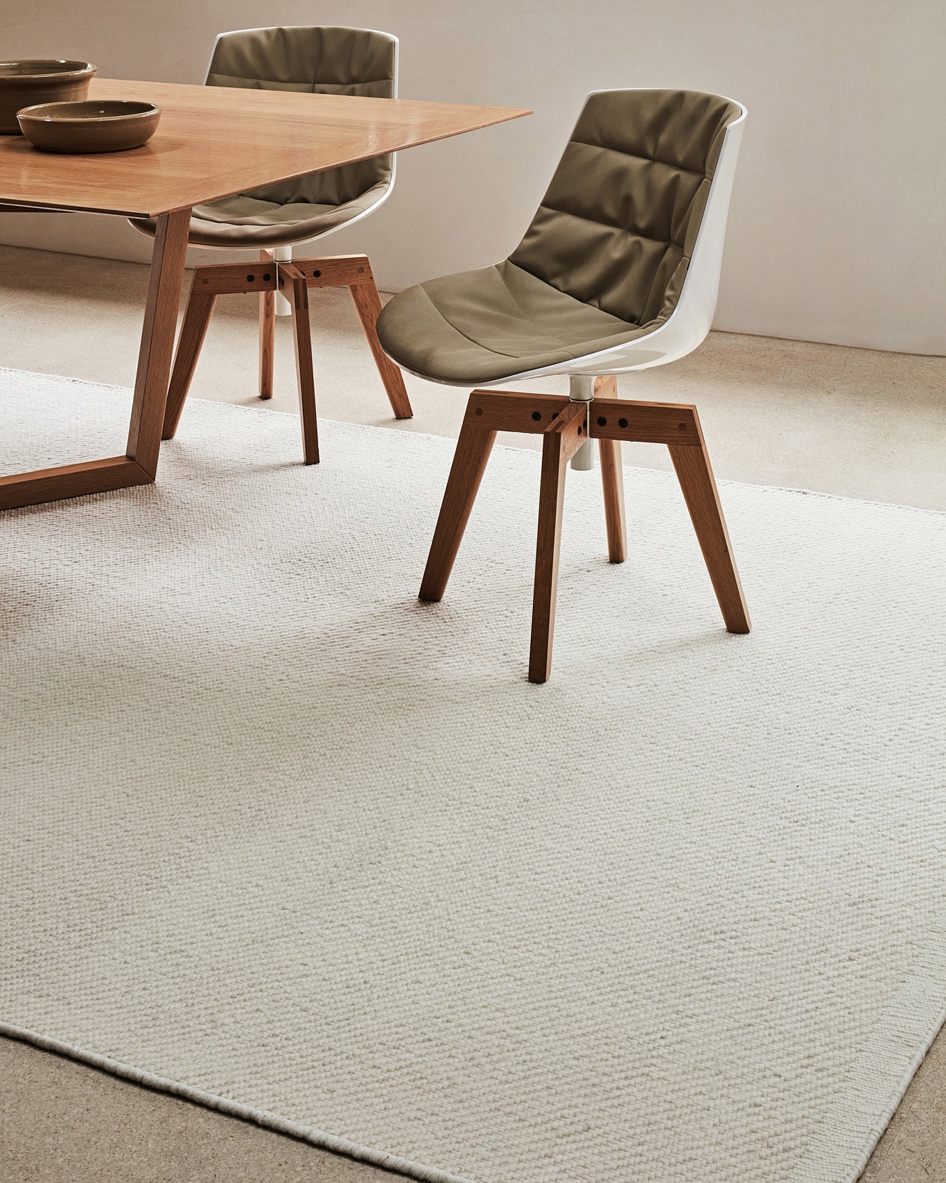 Daze Rug Dusty White - Milk & Sugar