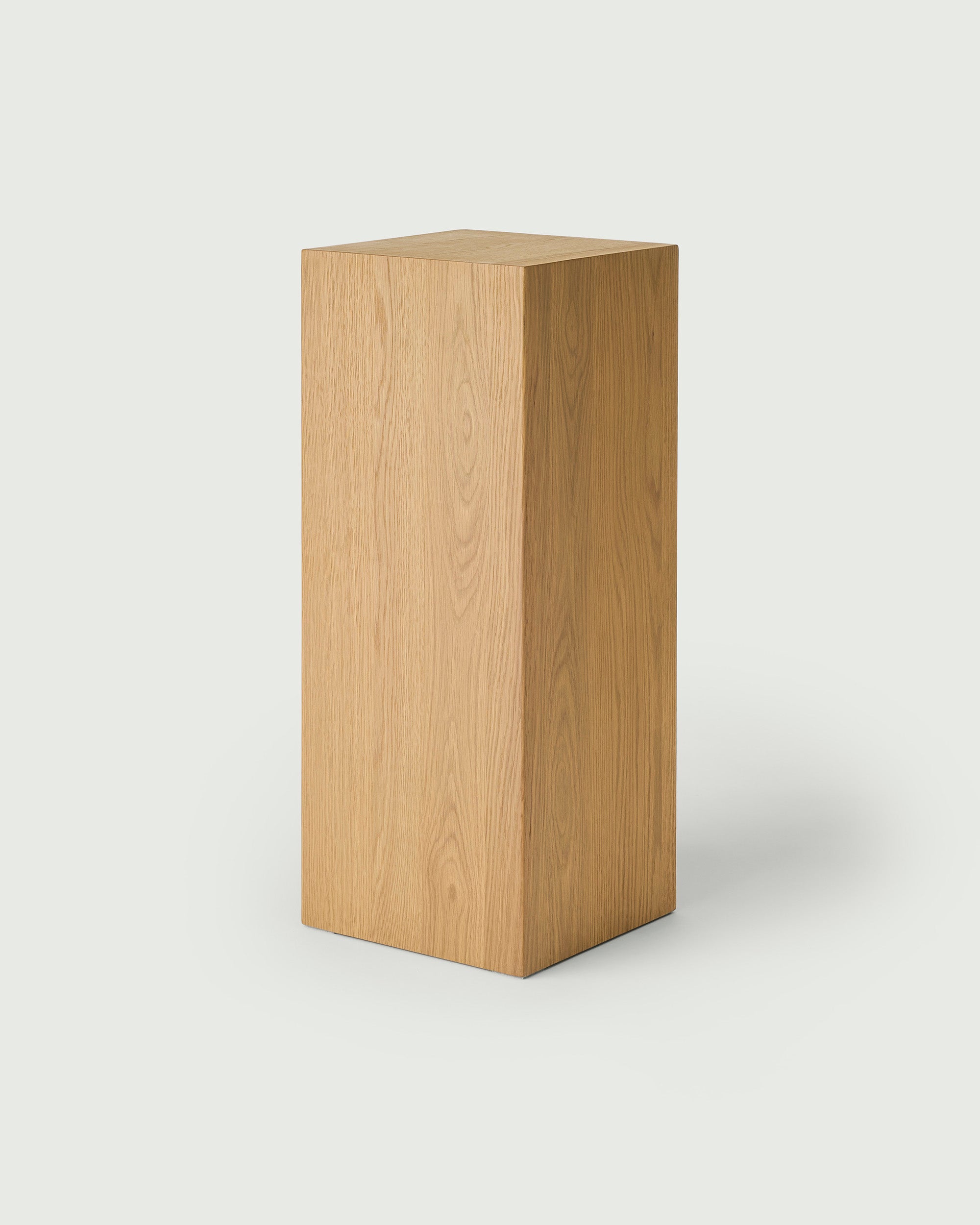 Leo Tall Plinth Light Oak - Milk & Sugar