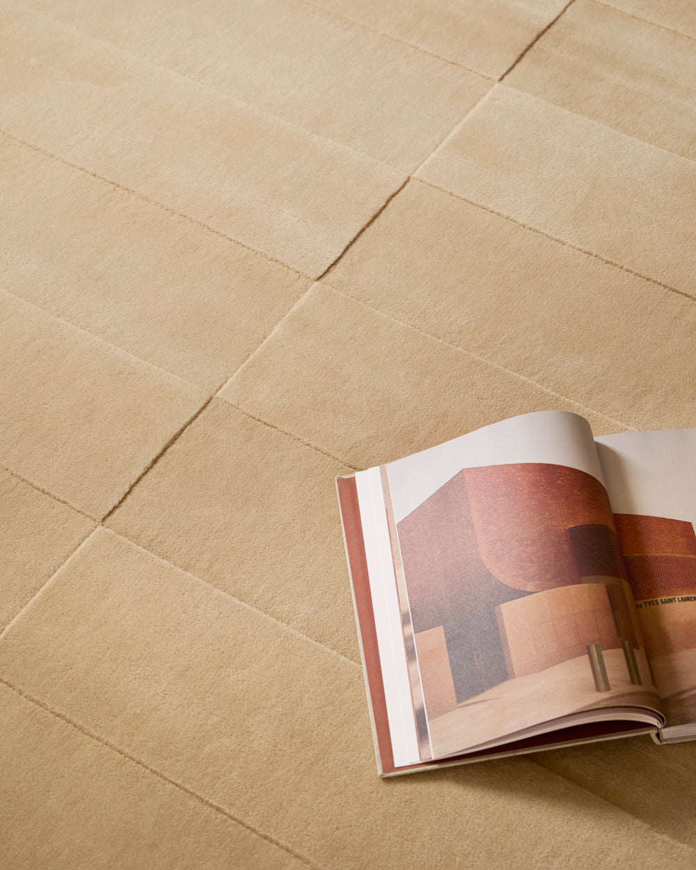 Trace Rug Linen