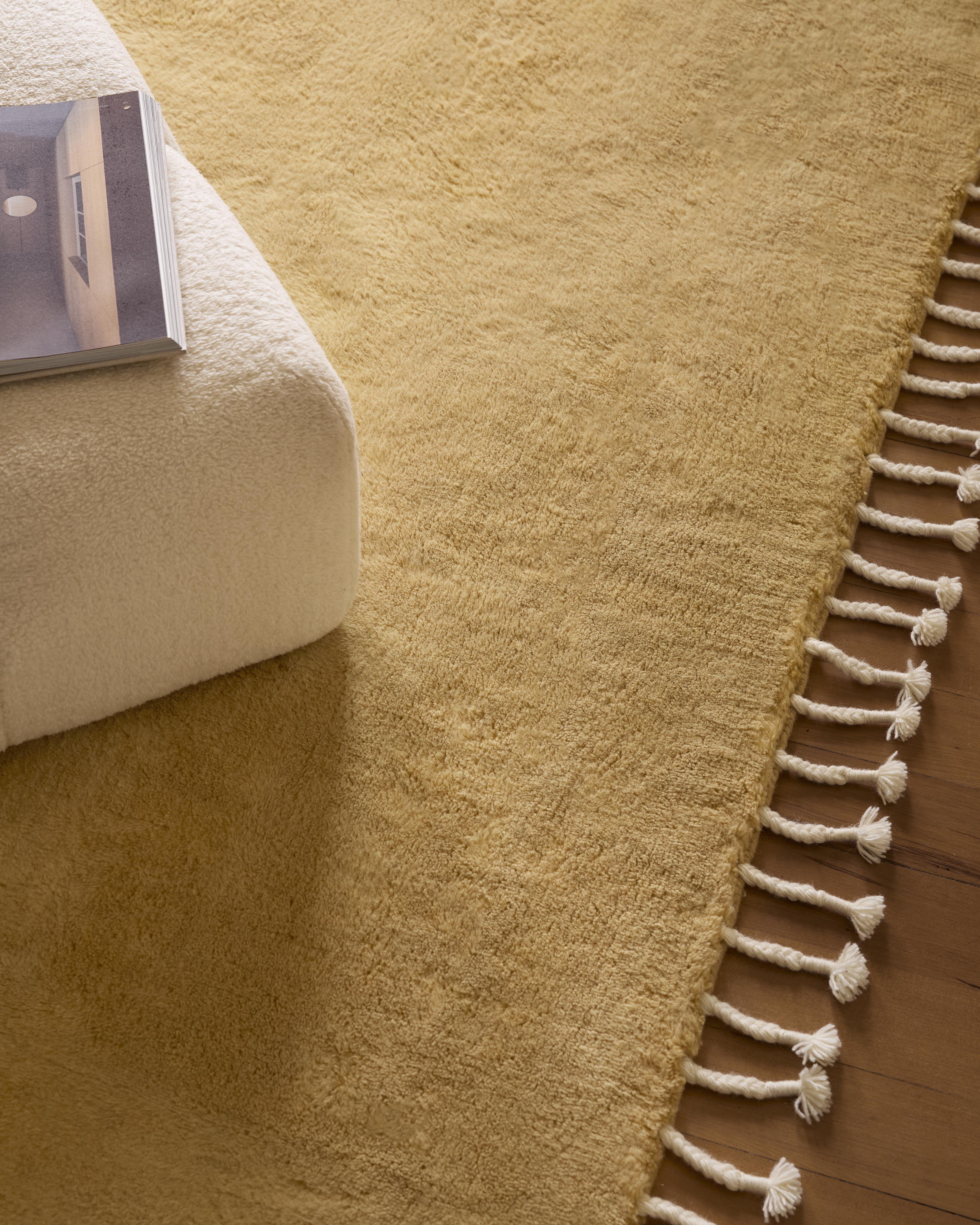 Sample of Ode Rug Hay