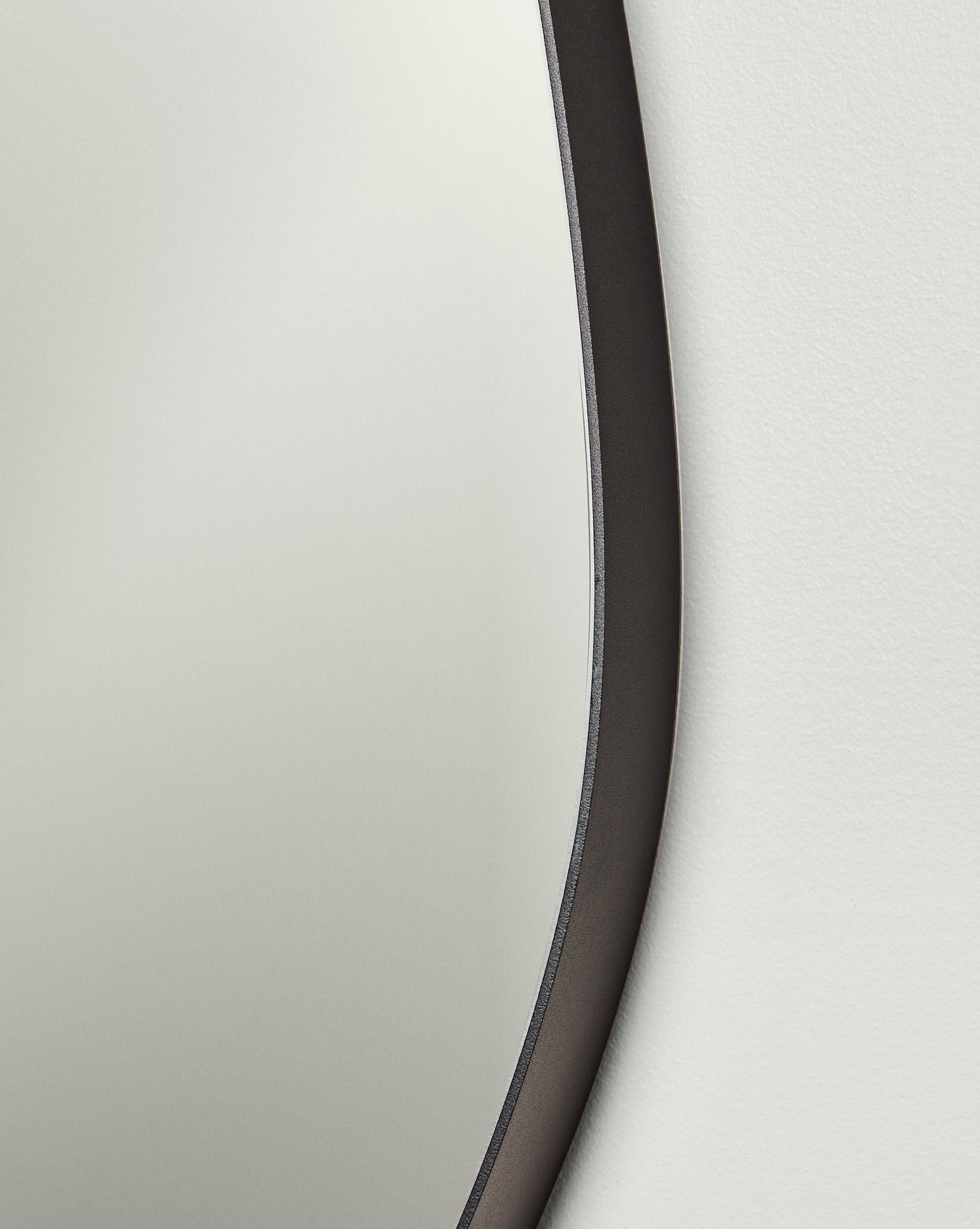 Ida Wall Mirror Black - Milk & Sugar