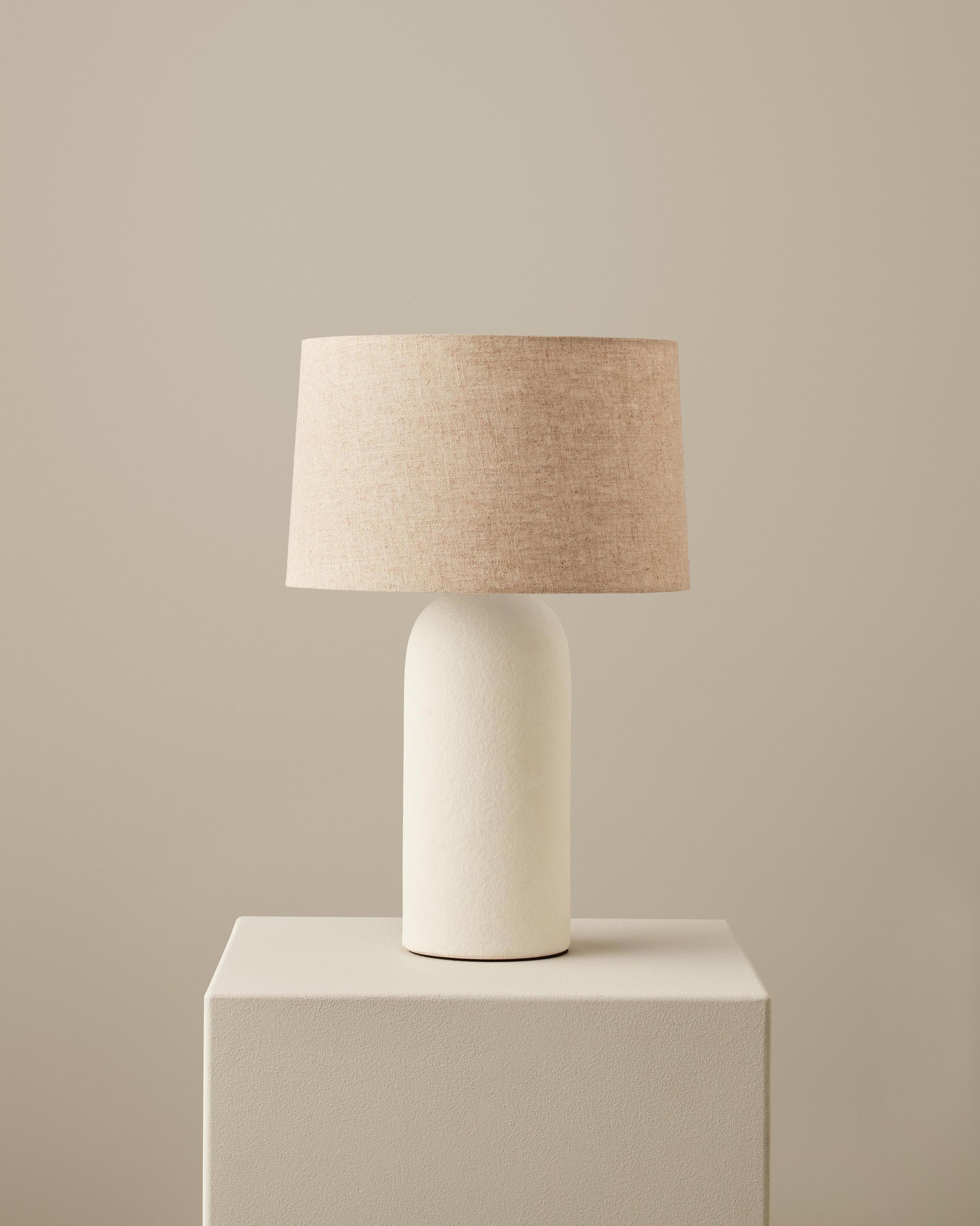 Hugo Ceramic Table Lamp Ivory