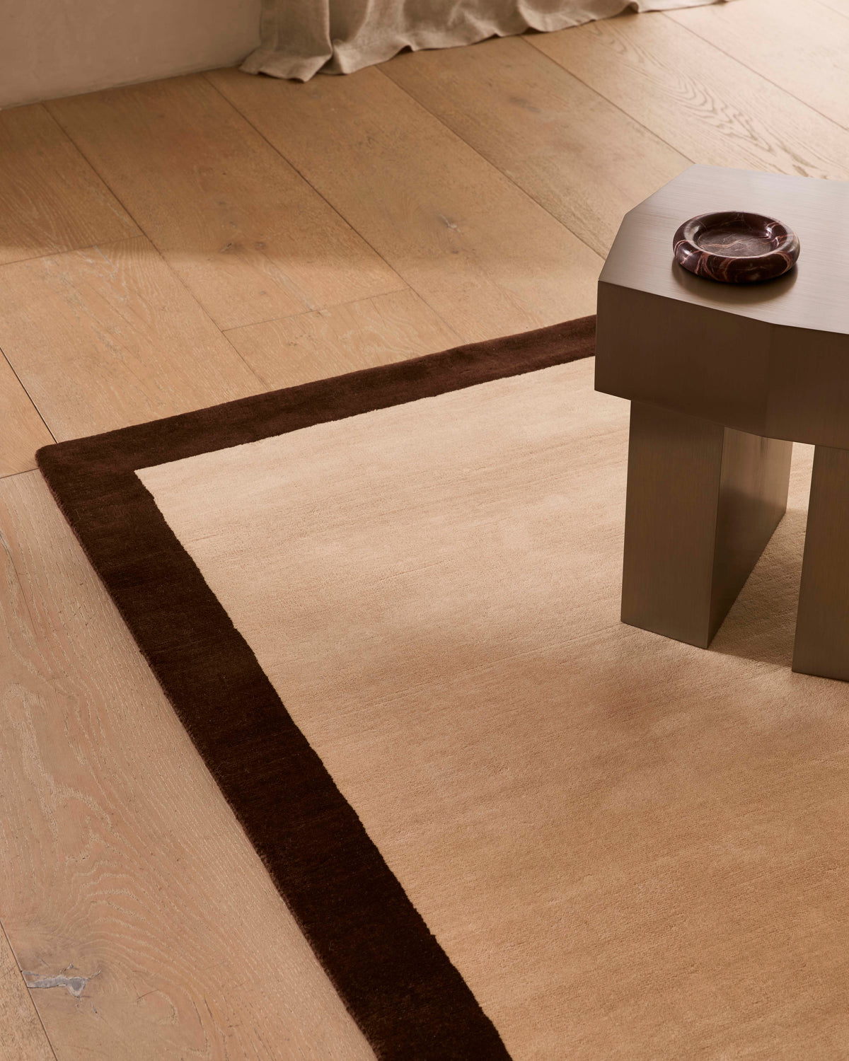 Frame Rug Chocolate & Linen – Plush Wool Rug | Milk & Sugar