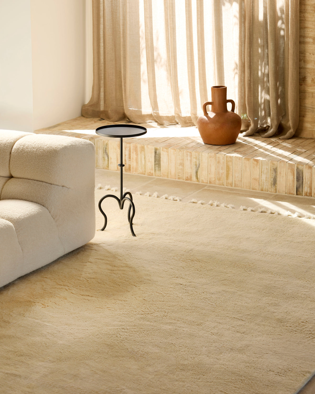 Ode Rug Ecru – Wool Berber Rug with Tassels | Milk & Sugar