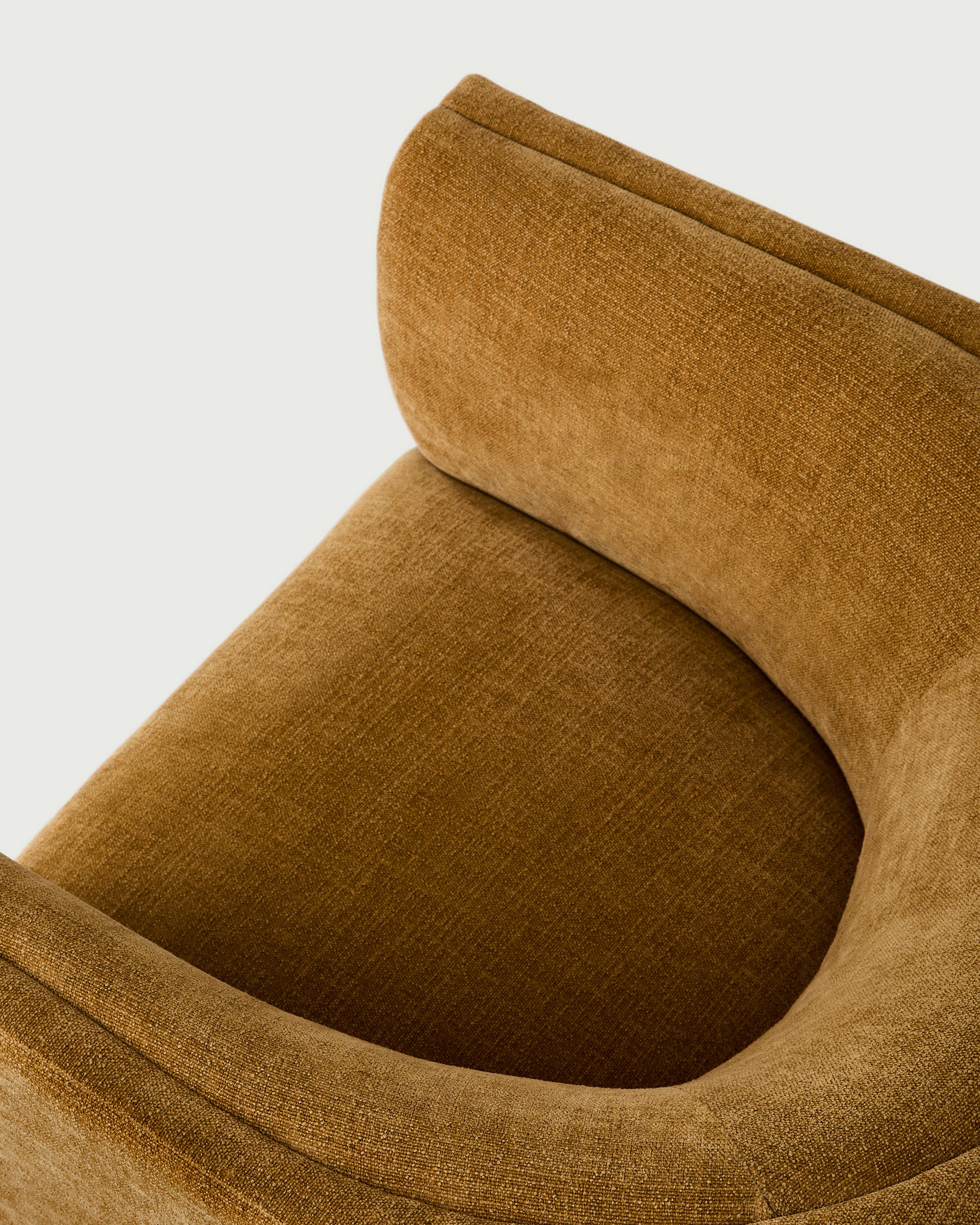 Pia Armchair Straw