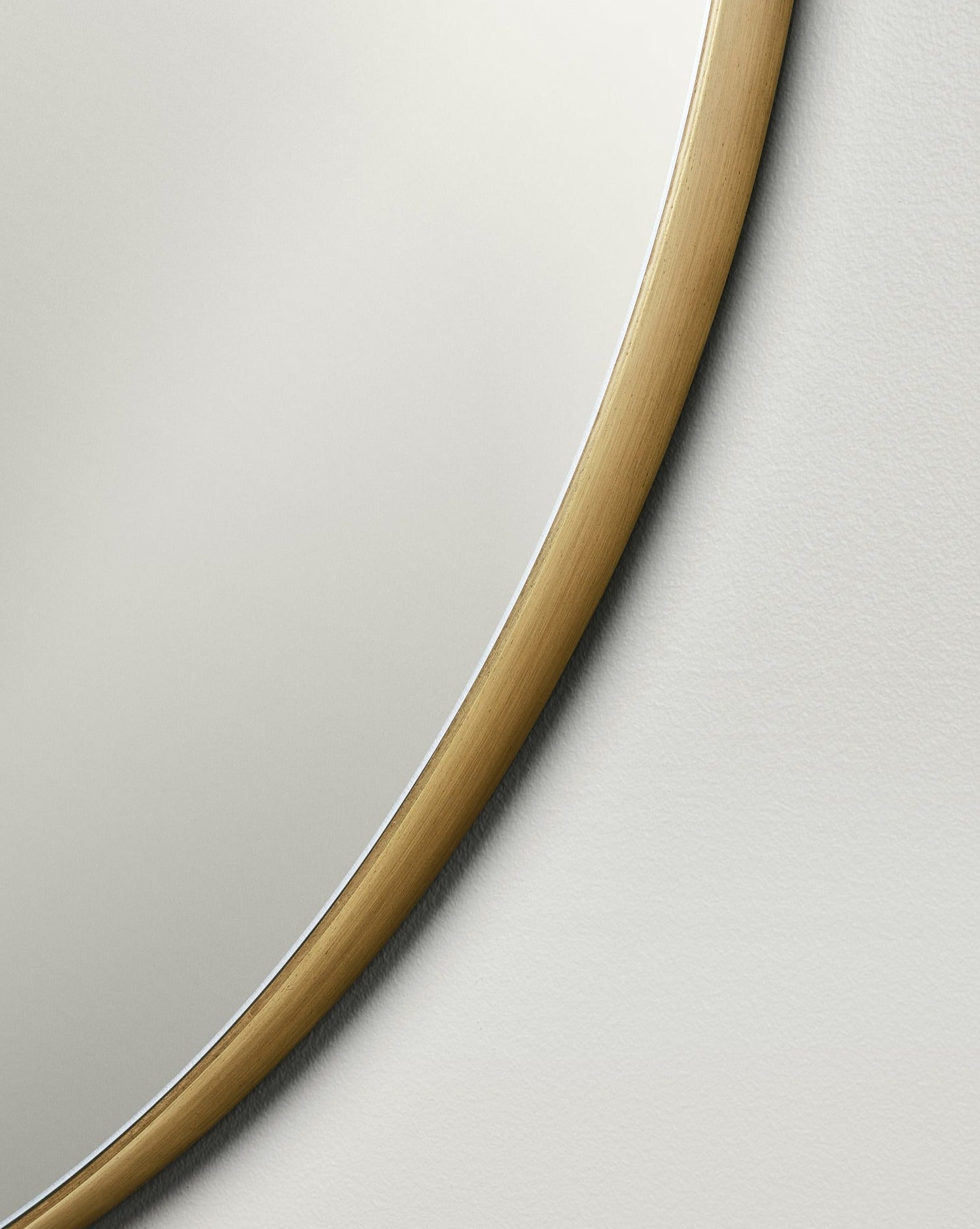 Bay Wall Mirror Brass - Milk & Sugar